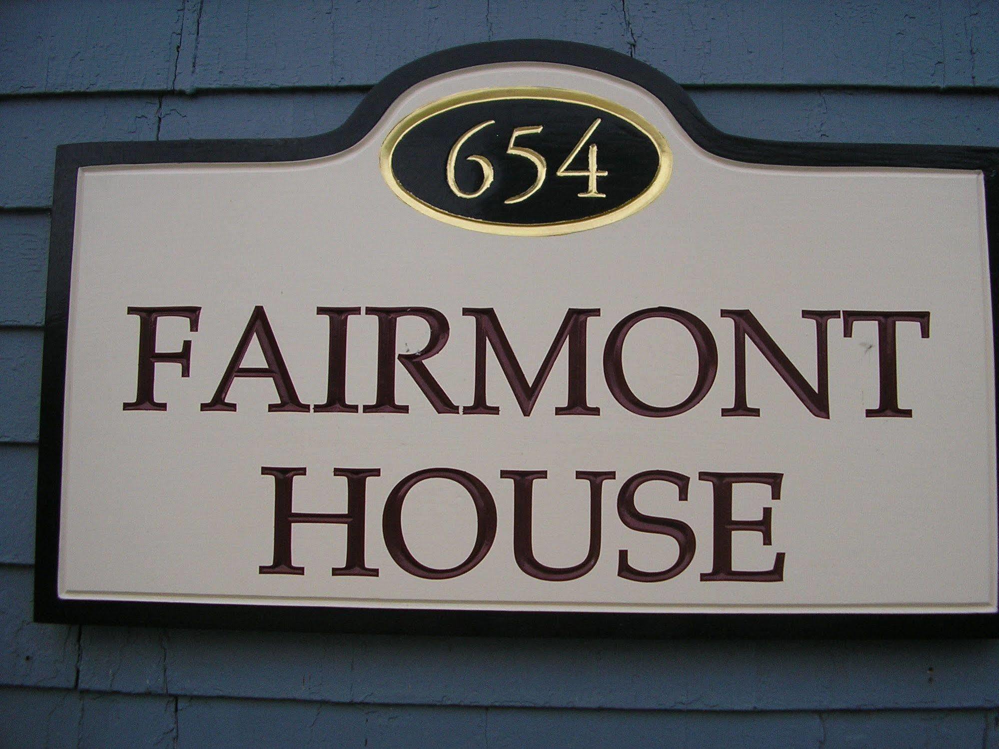 Fairmont House Bed & Breakfast マホン・ベイ エクステリア 写真